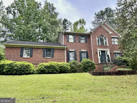 1808 Stoney Crest Dr, Elberton, GA 30635
