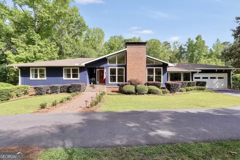 200 Camp Creek Trl, Peachtree City, GA 30269