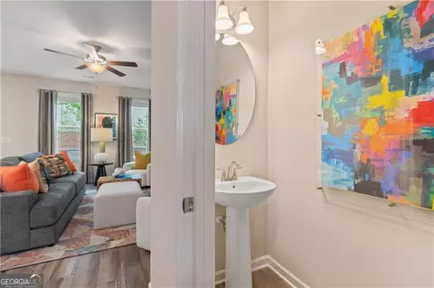 Entry Way - 320 Navigator Ln, Mcdonough, GA 30253 photo 2 of 6
