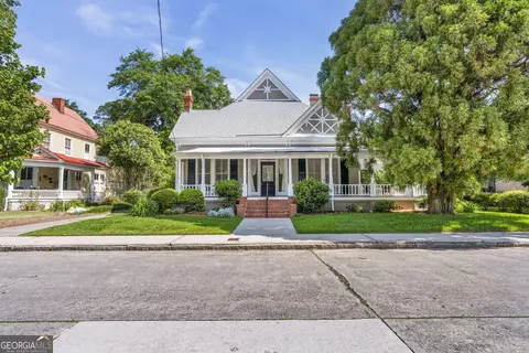 2319 Clayton St, Macon, GA 31204