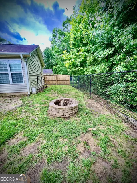 Exterior - 313 Shadow Pond, Dublin, GA 31021 photo 3 of 4