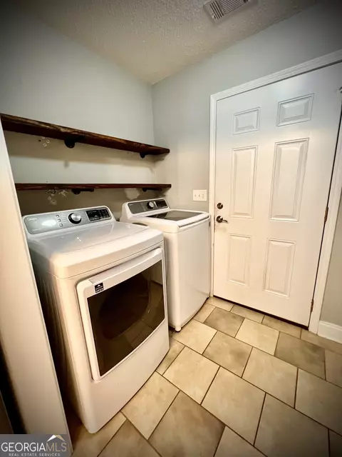 Other - 313 Shadow Pond, Dublin, GA 31021 photo 7 of 15