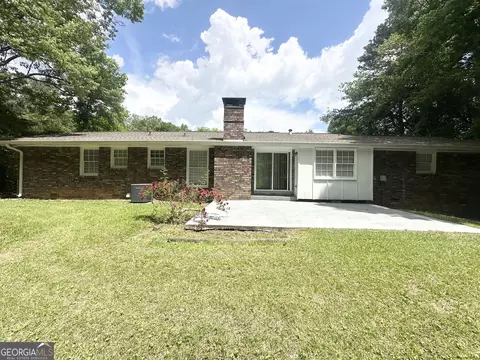 Exterior - 4313 Executive Dr, Stone Mountain, GA 30083 photo 2 of 2