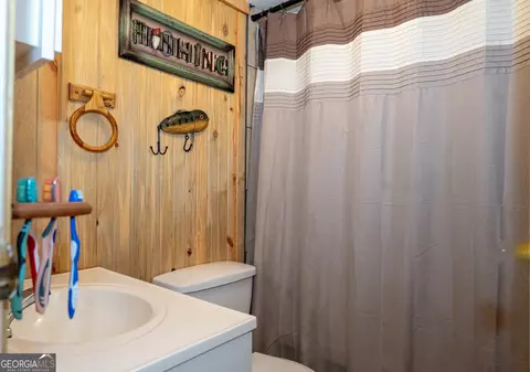 Bath - 651 Sharman Rd, Lagrange, GA 30240 photo 3 of 3