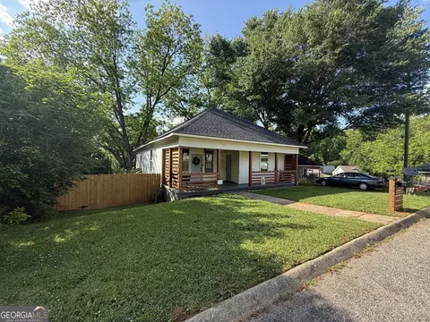 627 Stone Ave, Roanoke, AL 36274