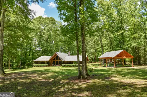135 Zachariah Rd, Molena, GA 30258