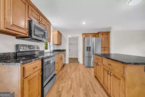 Kitchen - 442 Cedar Ln, Toccoa, GA 30577 photo 5 of 5
