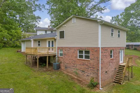 Exterior - 442 Cedar Ln, Toccoa, GA 30577 photo 3 of 5