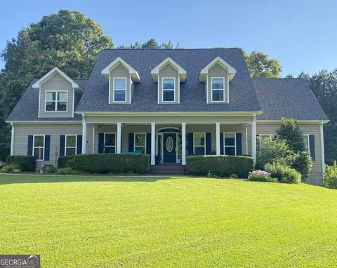 1876 Al Roberts Rd, Senoia, GA 30276