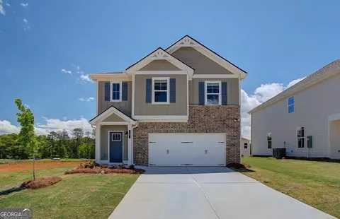 17 Camellia Dr, Fairburn, GA 30213