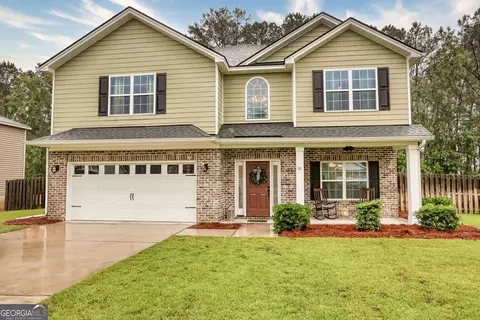 90 Bowridge Dr, Richmond Hill, GA 31324