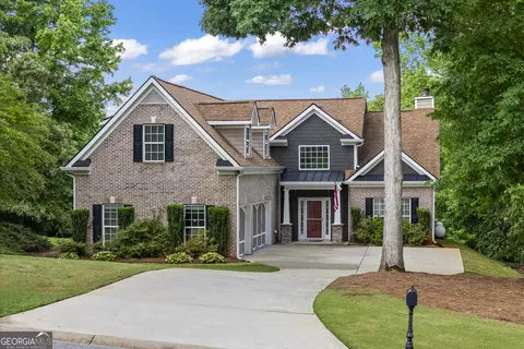 924 Vinings Dr, Winder, GA 30680
