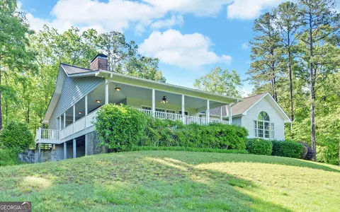 Exterior - 3152 Prather Bridge Rd, Toccoa, GA 30577 photo 1 of 15