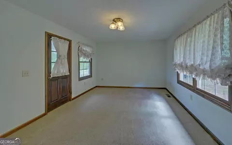 Living - 3152 Prather Bridge Rd, Toccoa, GA 30577 photo 4 of 4