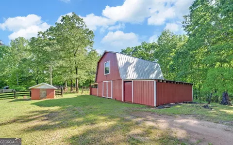 Exterior - 3152 Prather Bridge Rd, Toccoa, GA 30577 photo 10 of 15