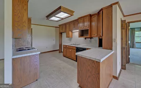 Kitchen - 3152 Prather Bridge Rd, Toccoa, GA 30577 photo 3 of 3