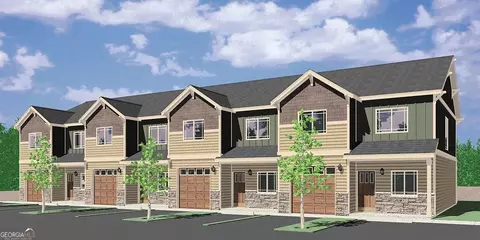 310 Beau Claire Cir, Byron, GA 31008