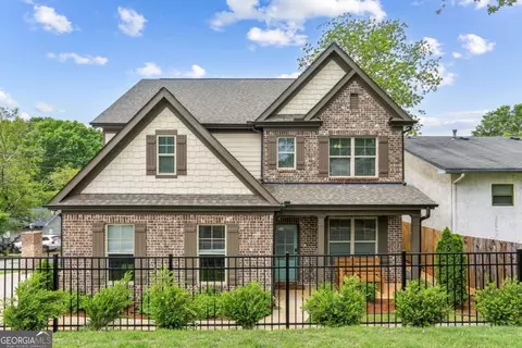 461 Silver St, Buford, GA 30518