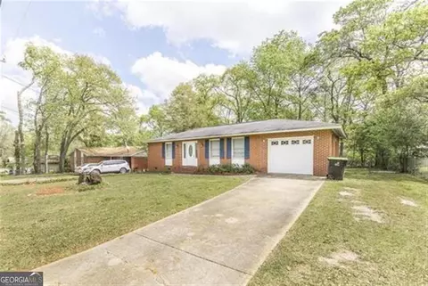 104 Oakdale Dr, Warner Robins, GA 31088