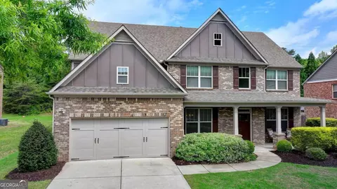 1370 Sunnys Halo Dr, Suwanee, GA 30024