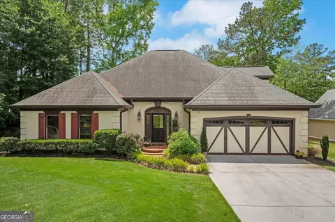 2715 Woods Ridge Dr, Alpharetta, GA 30022