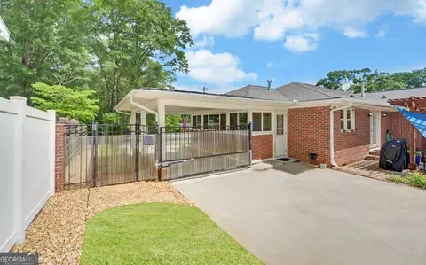 Exterior - 118 Greer Ln, Toccoa, GA 30577 photo 3 of 10