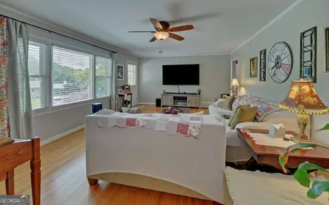 Living - 118 Greer Ln, Toccoa, GA 30577 photo 2 of 2