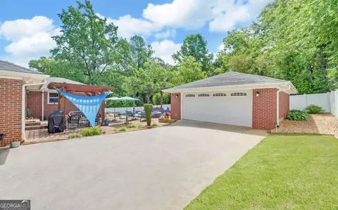 Exterior - 118 Greer Ln, Toccoa, GA 30577 photo 2 of 10