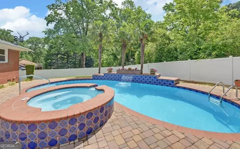 Exterior - 118 Greer Ln, Toccoa, GA 30577 photo 5 of 10