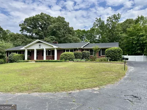 1190 Country Club Rd, Elberton, GA 30635