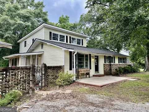 1029 Whiteside Dr, Elberton, GA 30635