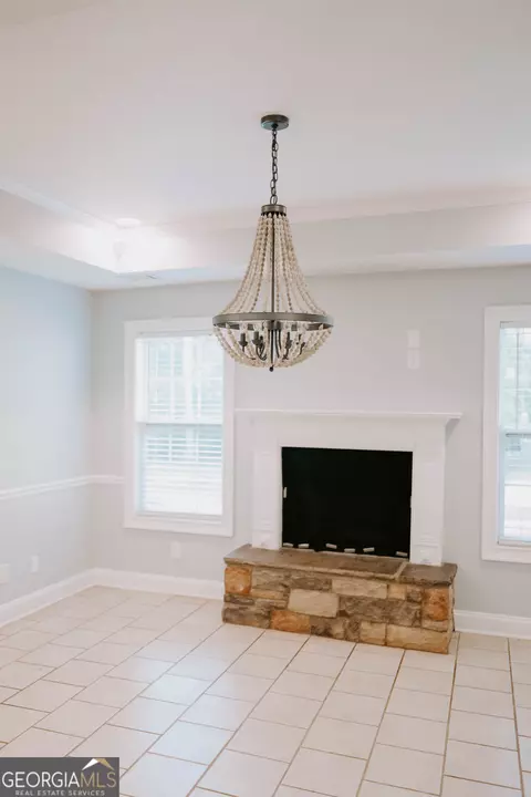 Living - 405 Candler Rd, Williamson, GA 30292 photo 3 of 3