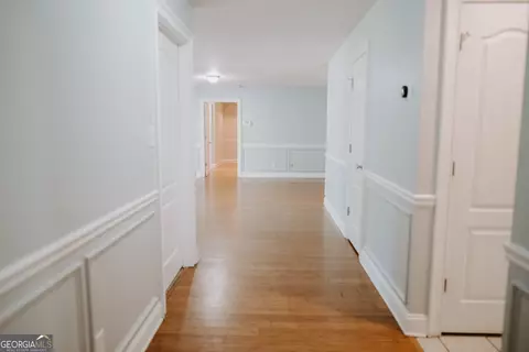 Entry Way - 405 Candler Rd, Williamson, GA 30292 photo 3 of 5