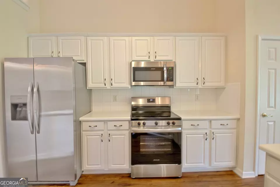Kitchen - 44 Arbor Way, Newnan, GA 30265 photo 3 of 6