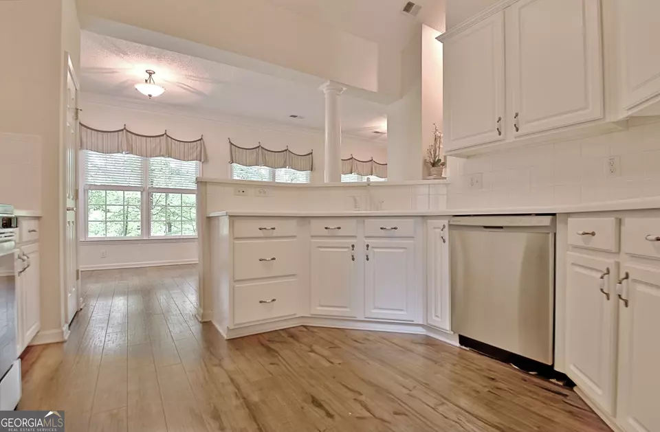 Kitchen - 44 Arbor Way, Newnan, GA 30265 photo 2 of 6