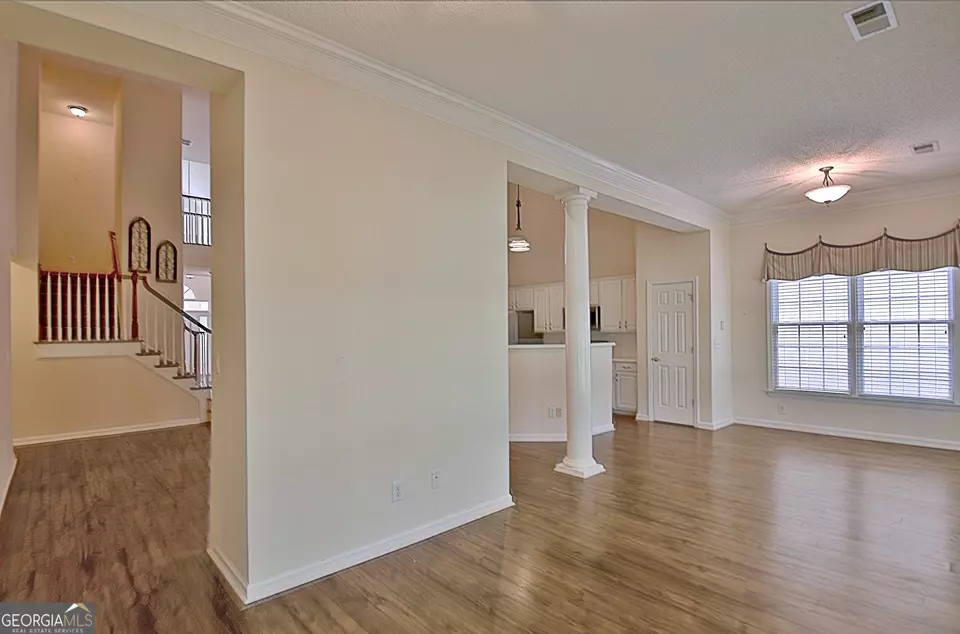 Living - 44 Arbor Way, Newnan, GA 30265 photo 3 of 6