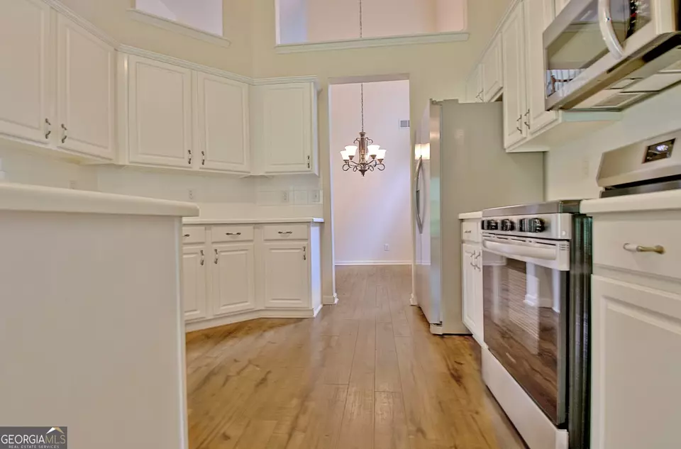 Kitchen - 44 Arbor Way, Newnan, GA 30265 photo 4 of 6