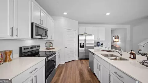 Entry Way - 149 Buckeye Rd, Guyton, GA 31312 photo 5 of 17