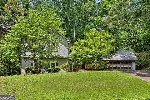 3665 Pine St, Atlanta, GA 30340