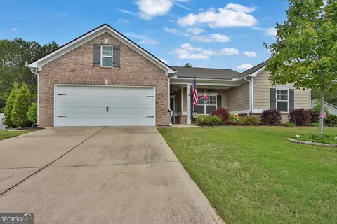 174 Crown Pointe Dr, Dawsonville, GA 30534