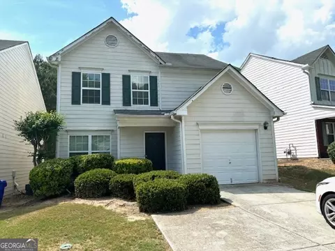 9515 Lakeview Rd, Union City, GA 30291