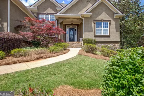 28 Tillinghast Trce, Newnan, GA 30265