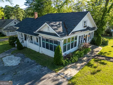 248 E Tugalo St, Toccoa, GA 30577