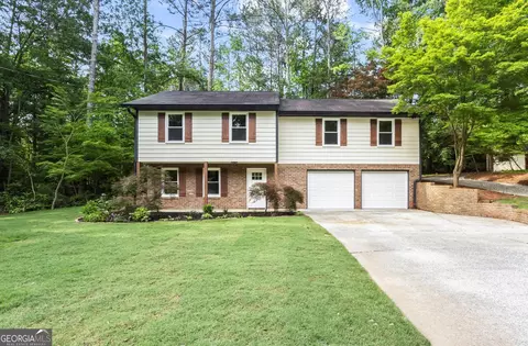 2687 Fairfield Dr SW, Marietta, GA 30064