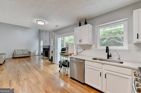 Kitchen - 3668 Burel Mill Dr, Buford, GA 30519 photo 1 of 7