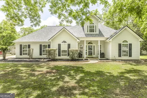 518 Grove Ln, Kathleen, GA 31047
