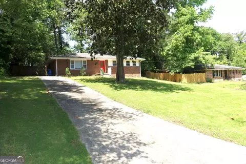 579 Kenridge Cir, Stone Mountain, GA 30083