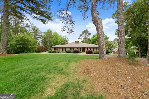 607 E Lake Dr, Gainesville, GA 30506 photo 3
