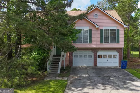 300 Fox Trail Dr, College Park, GA 30349
