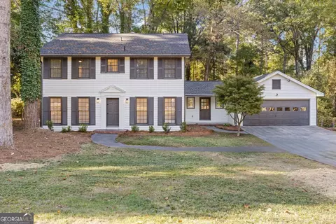 4045 White Oak Ln SW, Lilburn, GA 30047